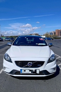 2014 - Volvo V40 Manual