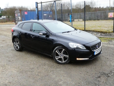 2014 - Volvo V40 Manual