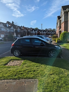 2015 - Peugeot 208 Manual