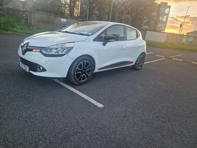 2015 - Renault Clio Manual