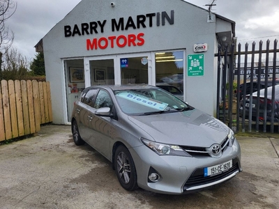 2015 - Toyota Auris Manual