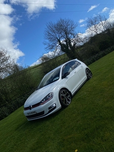 2015 - Volkswagen Golf Manual