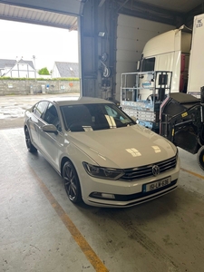 2015 - Volkswagen Passat Manual