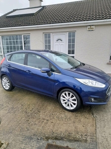 2016 - Ford Fiesta Manual