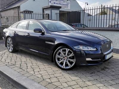 2016 - Jaguar XJ Automatic