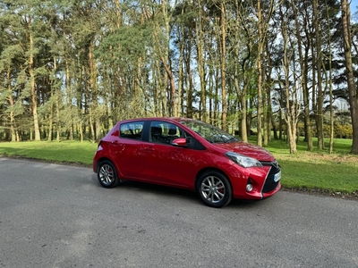 2016 - Toyota Yaris Manual