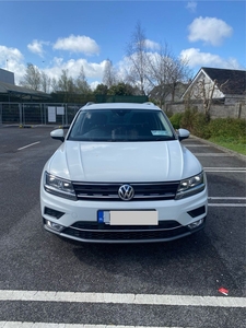 2016 - Volkswagen Tiguan Manual