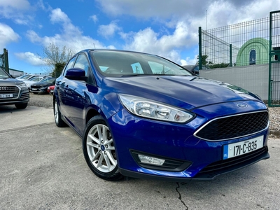 2017 - Ford Focus Manual