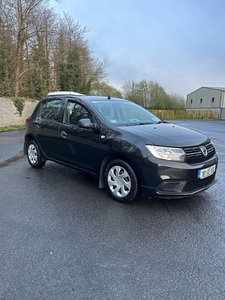 2018 - Dacia Sandero Manual