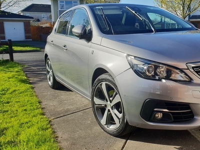 2019 - Peugeot 308 Manual