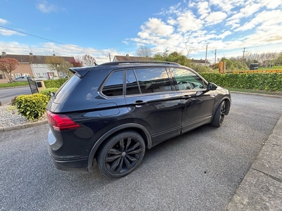 2019 - Volkswagen Tiguan Manual