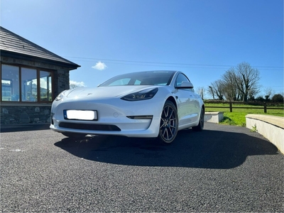 2021 - Tesla Model 3 Automatic