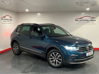 2021 - Volkswagen Tiguan Manual