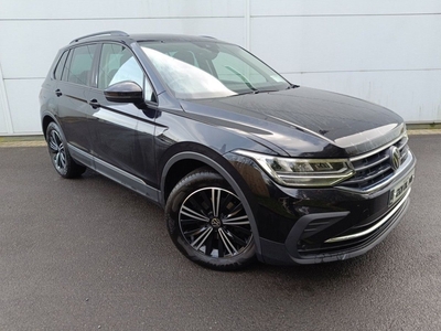 2022 - Volkswagen Tiguan Manual