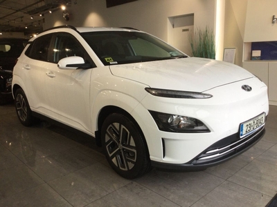 2023 - Hyundai KONA Automatic