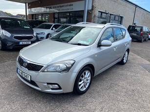 2010 (10) Kia Ceed