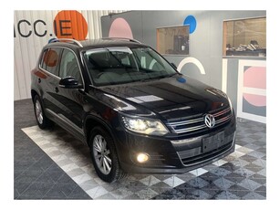 2014 (142) Volkswagen Tiguan