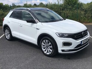 2021 (212) Volkswagen T-Roc