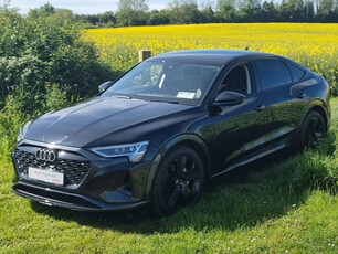 AUDI Q8 E-TRON