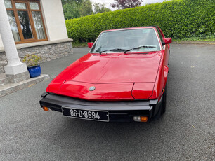 FIAT X19