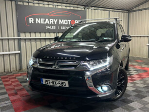 MITSUBISHI OUTLANDER