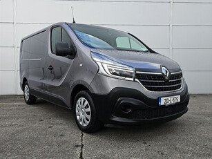 2020 (201) Renault Trafic