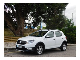 2015 (152) Dacia Sandero