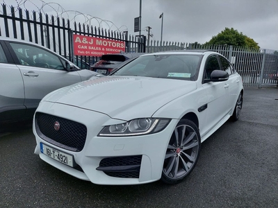 2016 - Jaguar XF Automatic