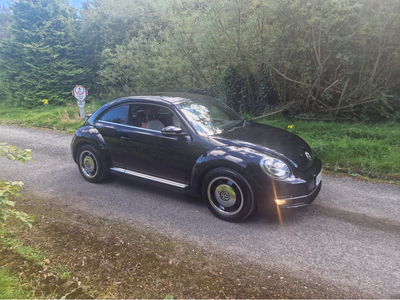 VOLKSWAGEN BEETLE