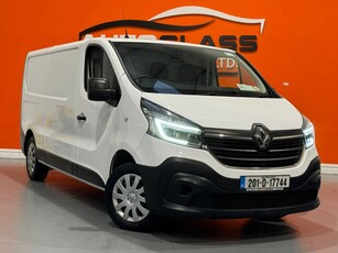 2020 (201) Renault Trafic