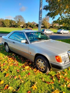 1990 - Mercedes-Benz 230 Automatic