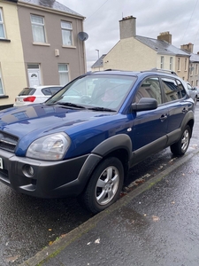 2008 - Hyundai Tucson Manual