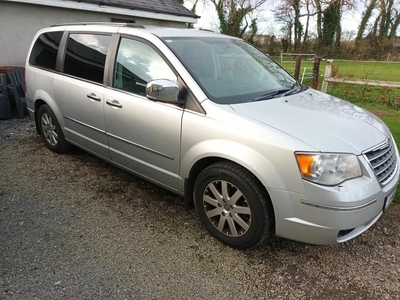 2011 - Chrysler Voyager Automatic