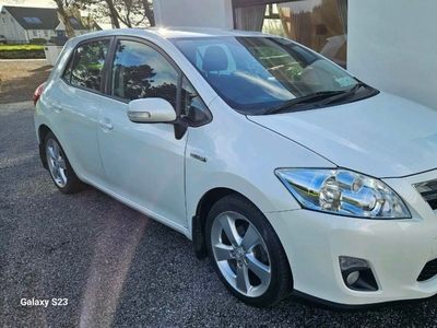 2011 - Toyota Auris Automatic