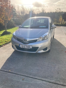 2012 - Toyota Yaris Manual