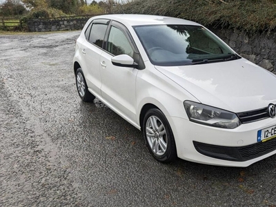 2012 - Volkswagen Polo Automatic