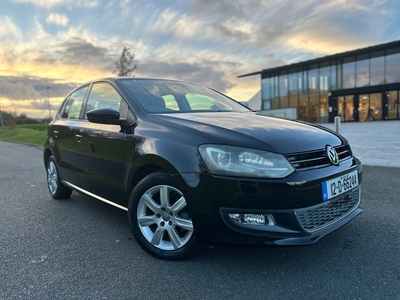 2012 - Volkswagen Polo Automatic