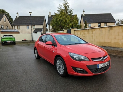 2013 - Vauxhall Astra ---