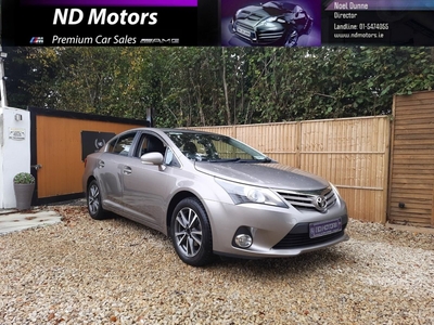 2014 - Toyota Avensis Manual