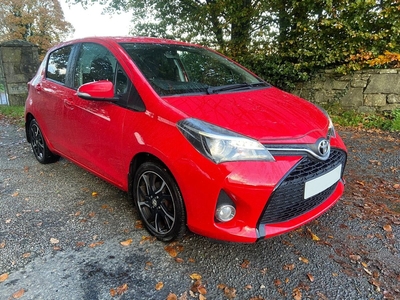 2015 - Toyota Yaris Manual