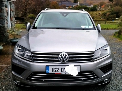 2016 - Volkswagen Touareg Automatic