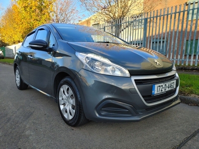 2017 - Peugeot 208 Manual