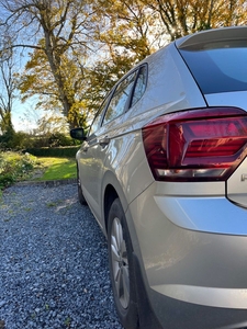 2019 - Volkswagen Polo Manual