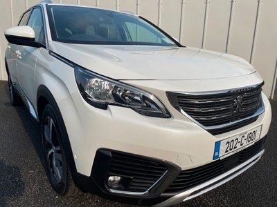 2020 - Peugeot 5008 Manual