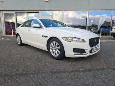 2016 (161) Jaguar XF