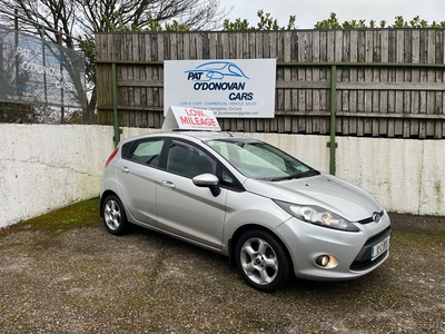 2010 - Ford Fiesta Manual