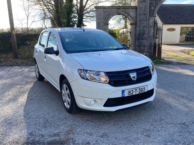 2015 - Dacia Sandero Manual