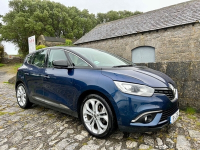 2019 - Renault Scenic Manual