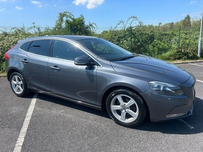 2013 (131) Volvo V40