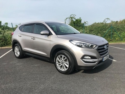 2016 (161) Hyundai Tucson